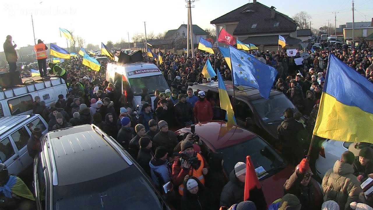 Автомайдан дістався до Межигір'я 29 дек. 2013 г.