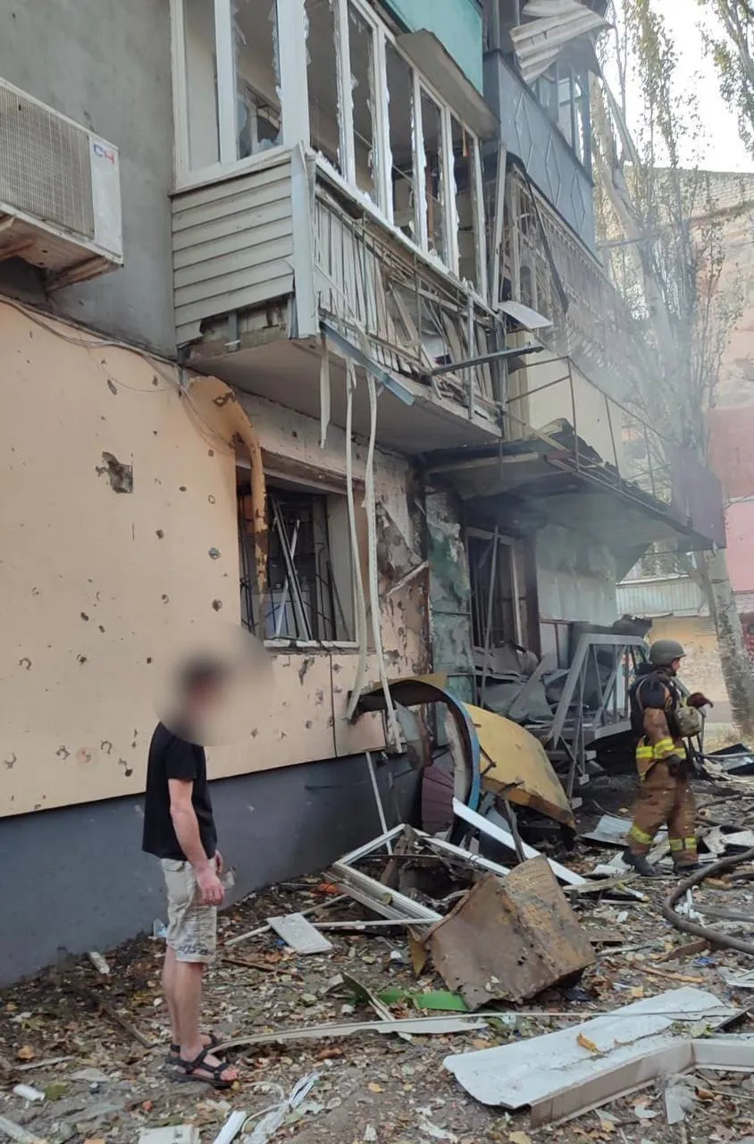 Россияне обстреляли жилые кварталы Херсона: трое гражданских погибли. Фото