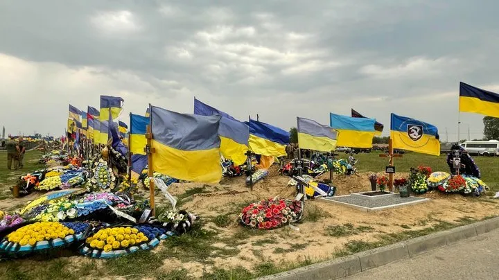 Похоронили украинца на Алее Героев