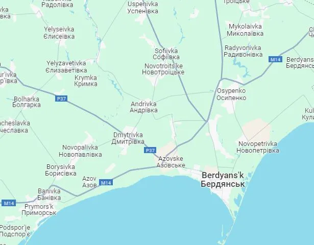 Армия РФ не прекращает возводить линии обороны на Запорожье: новые укрепления зафиксировали вблизи Токмака и Бердянска. Фото