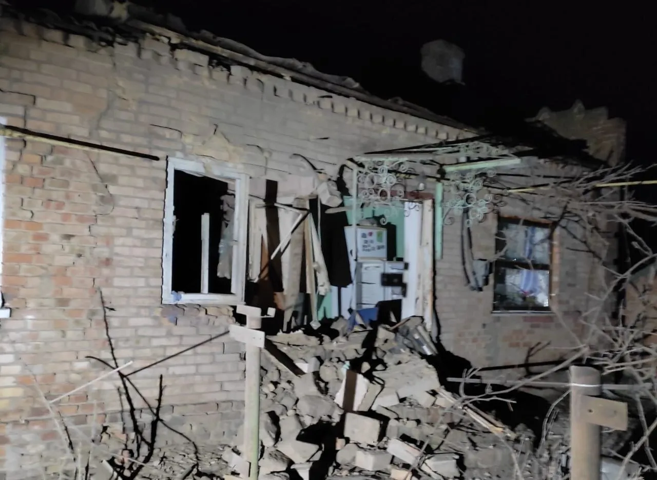 "Имеем дело с террористами": оккупанты ночью атаковали Днепропетровщину, есть прилет в предприятие. Фото