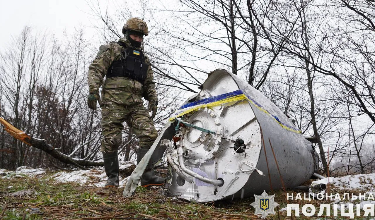 Во Львовской области обезвредили российскую ракету, сбитую во время обстрела 7 февраля. Фото
