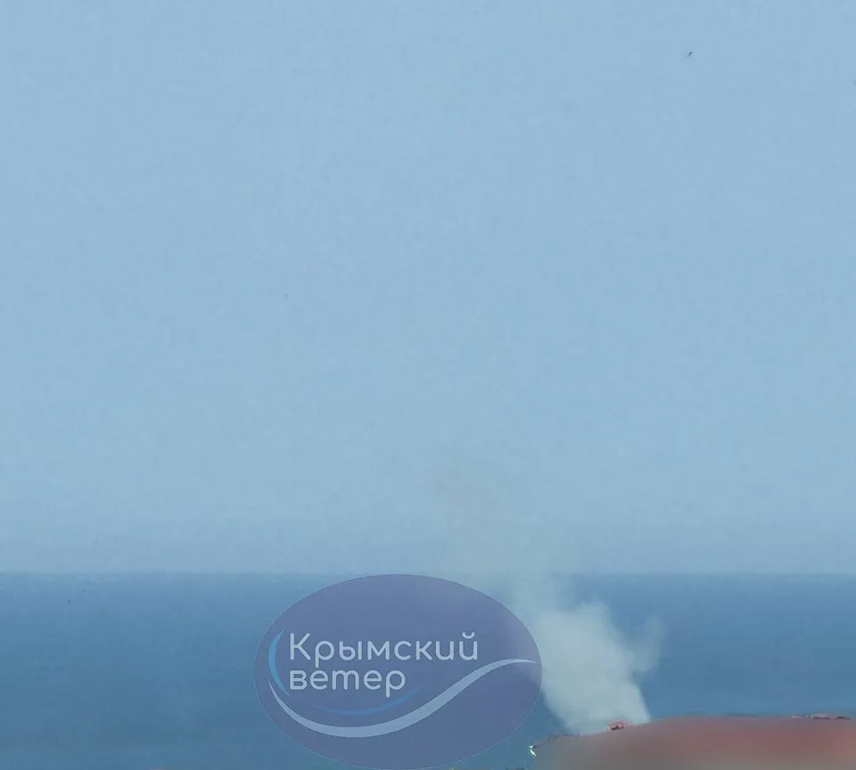 "Окна чуть не вылетели": оккупанты заявили об ударах по Севастополю ракетами ATACMS, вспыхнул пожар. Видео