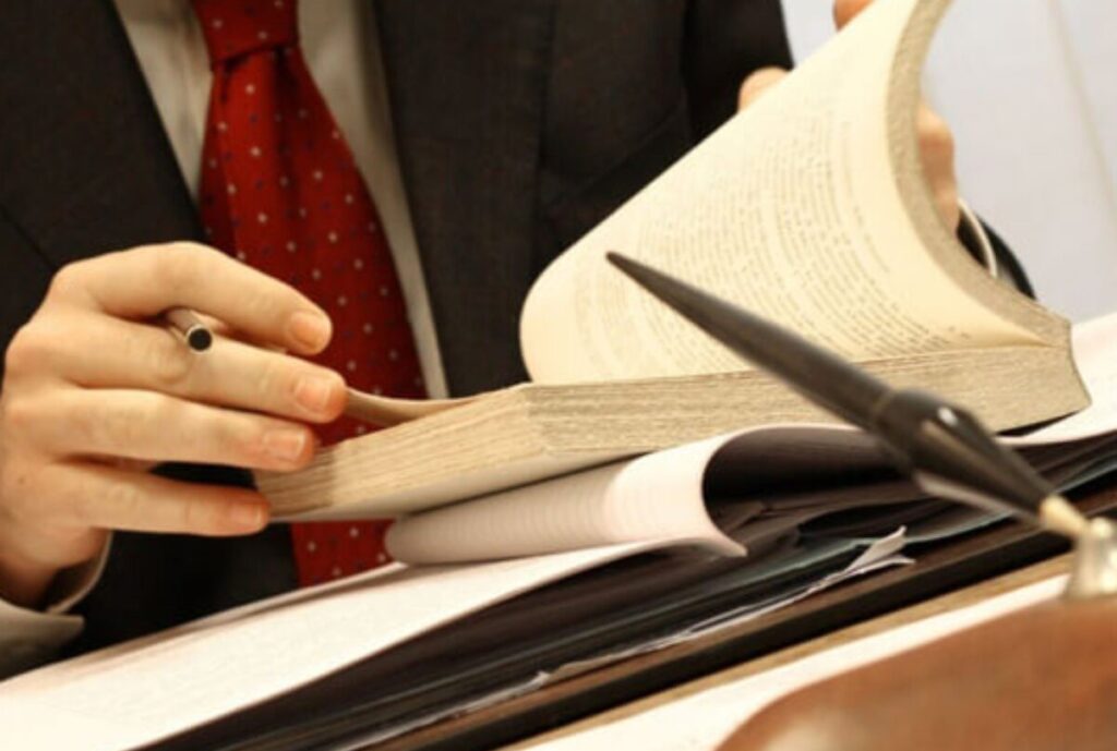 konsultaciya-advokata-1200x900